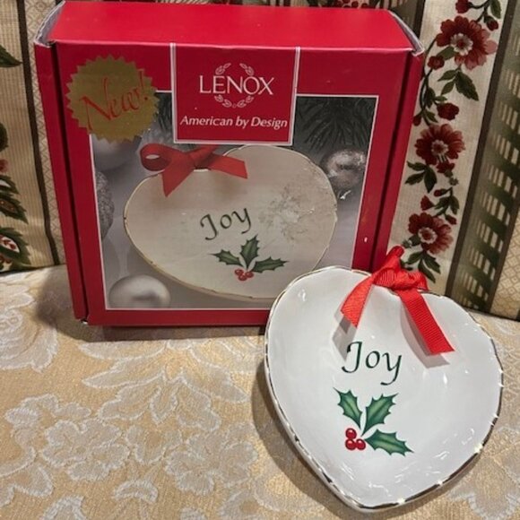 LENOX “Joy” Sentiment Holiday Heart DISH - Picture 1 of 6